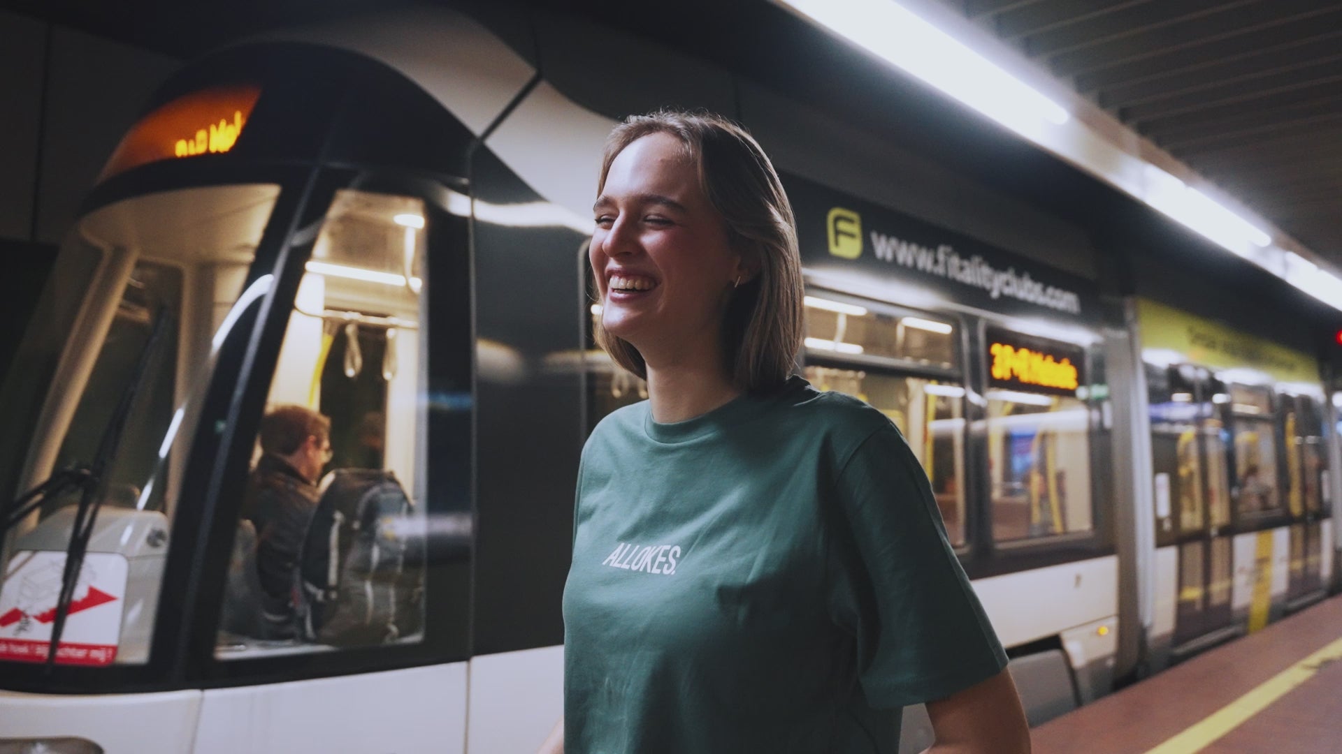 ALLOKES. Groene T-shirt van KLEIR.