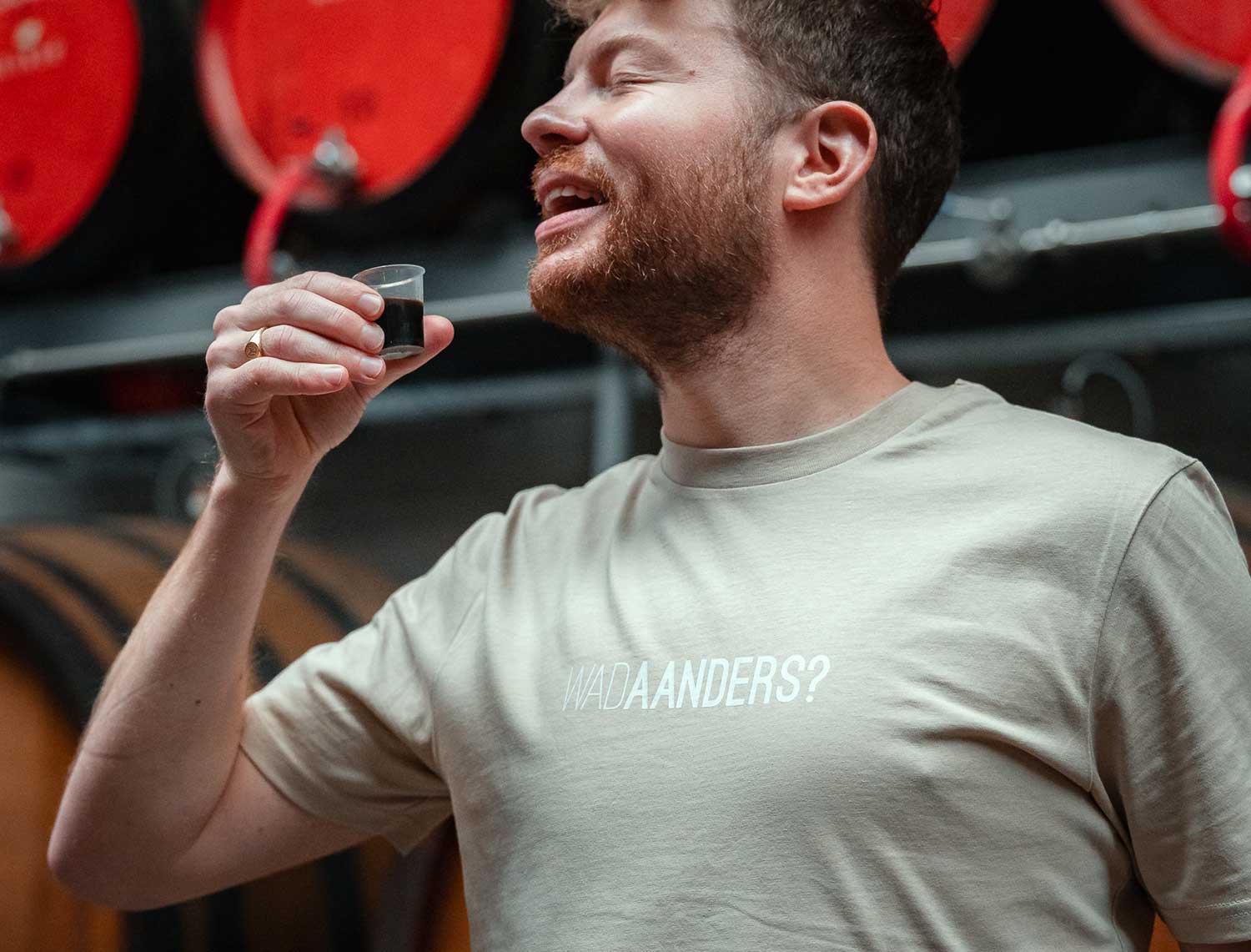 T-shirt • WADAANDERS? • Beige • Unisex