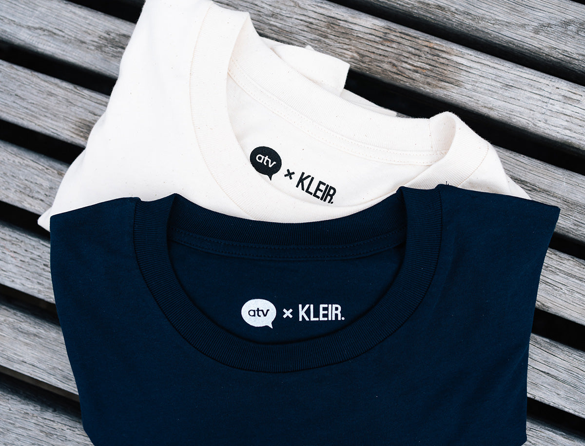 Close-up van twee T-shirts