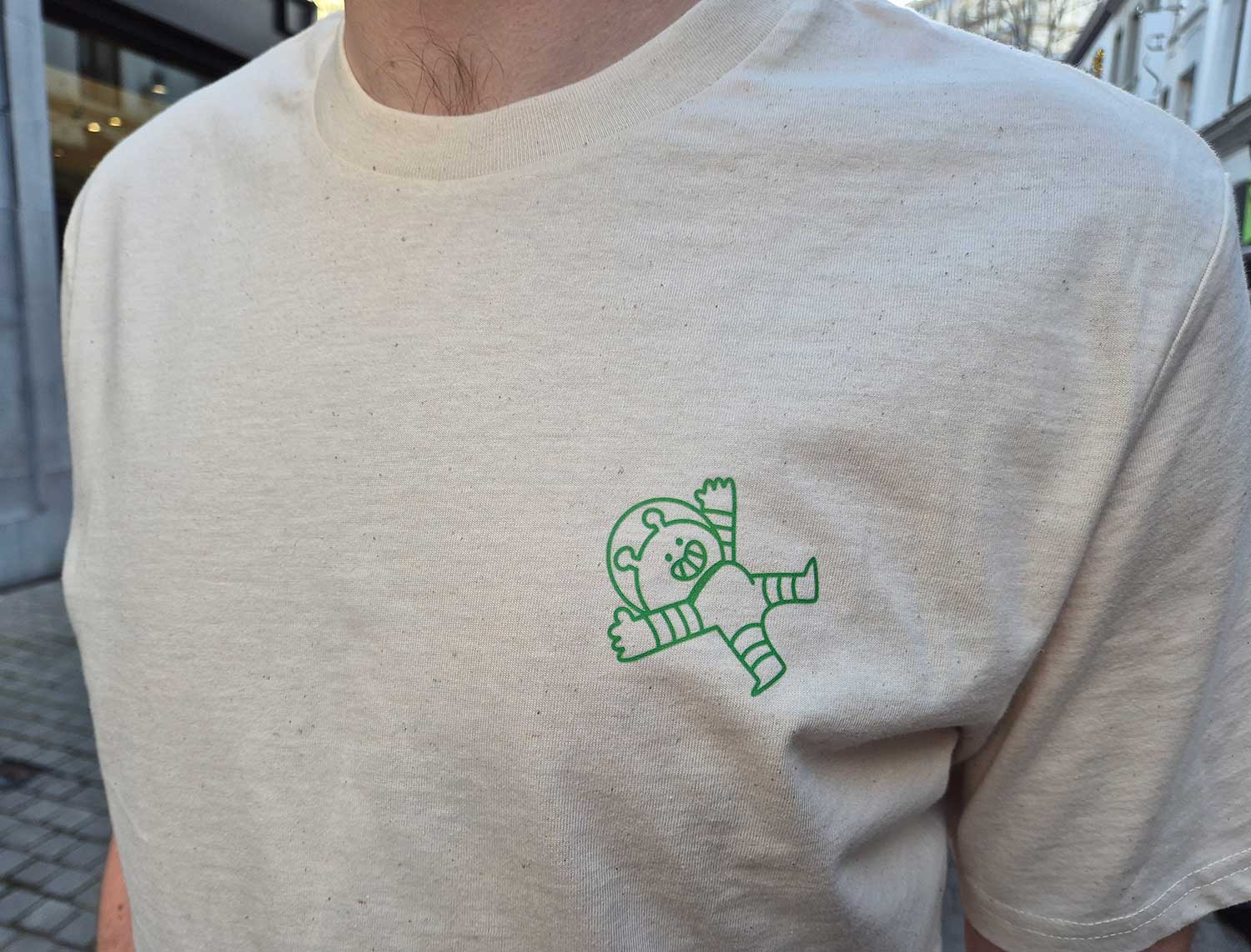 T-shirt • Alien vs. me twie • Natural • Unisex