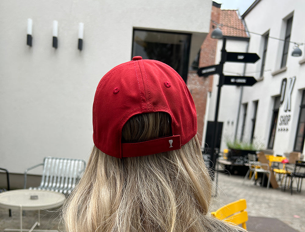 Pet • Hoog in m'n Bolleke. • Rood