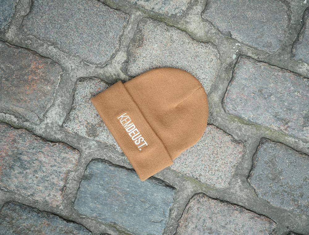 Muts • KEMDEUST. • Lichtbruin