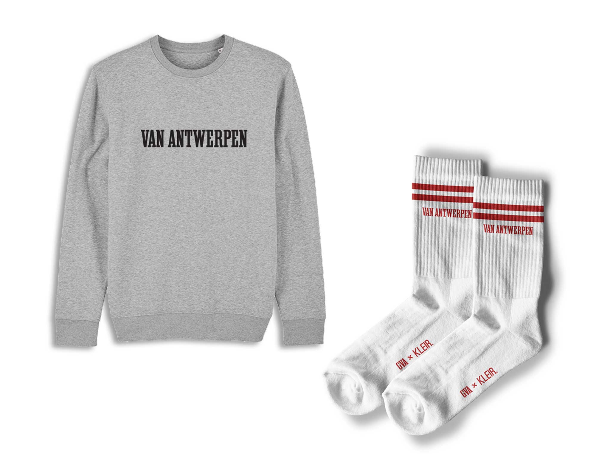 Grijze sweater met opdruk Van Antwerpen. Wit met rode sokken met opdruk Van Antwerpen. Samenwerking GVA x KLEIR.