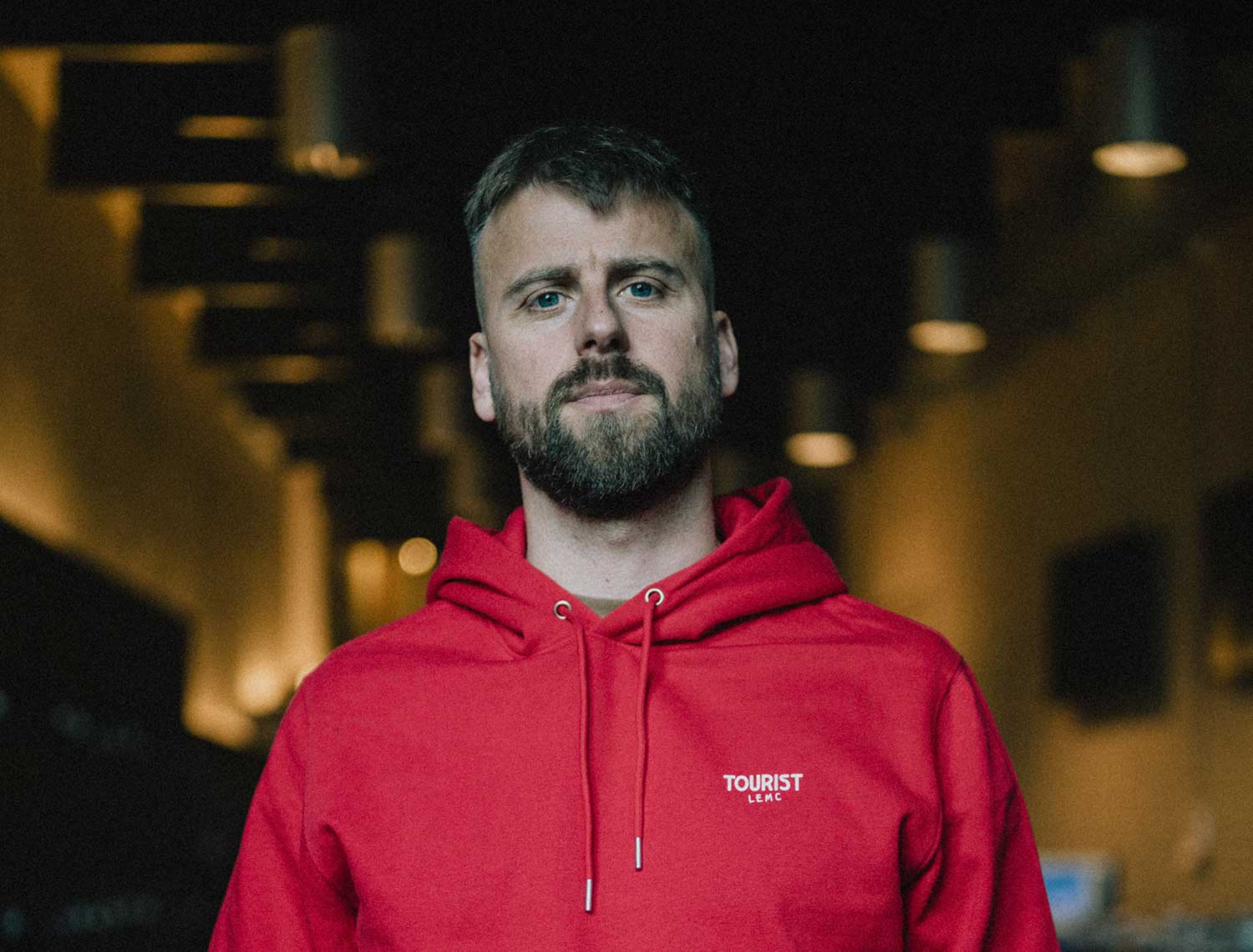 Hoodie • Antwerps Testament - Tourist LeMC • Rood • Unisex • Limited Edition