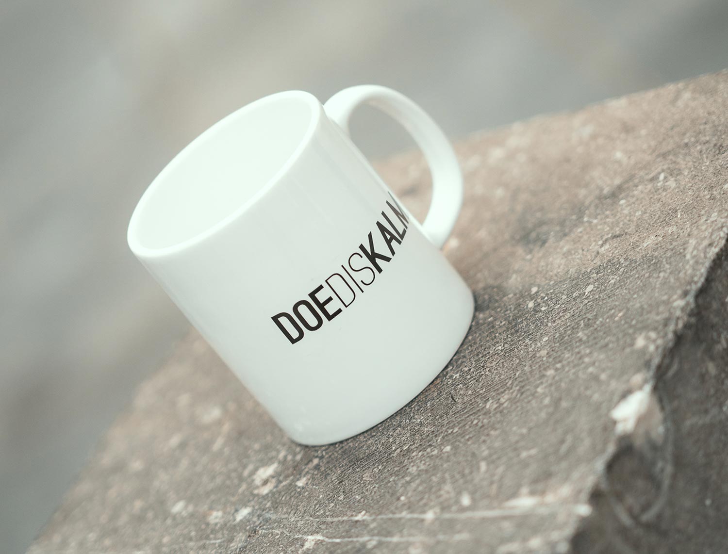 Koffietas • DOEDISKALM. • Wit