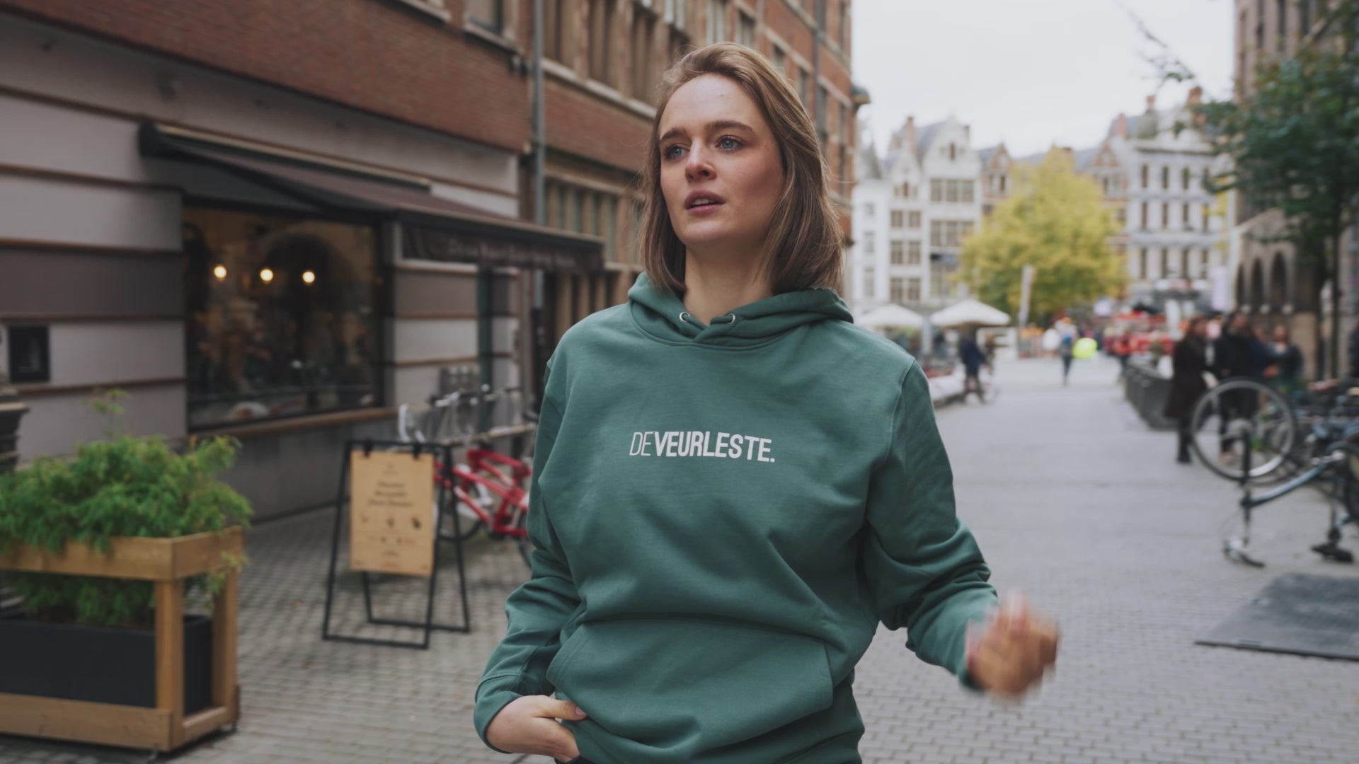 Hoodie • DEVEURLESTE. • Groen • Unisex