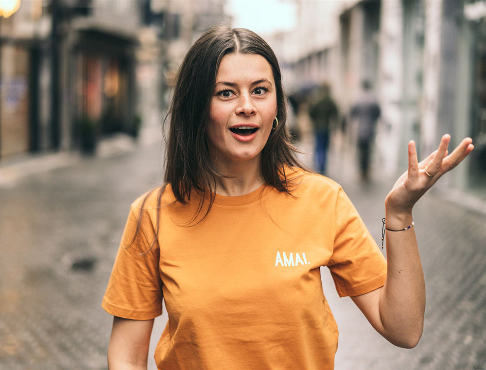 T-shirt • AMAI. • Oranje • Unisex
