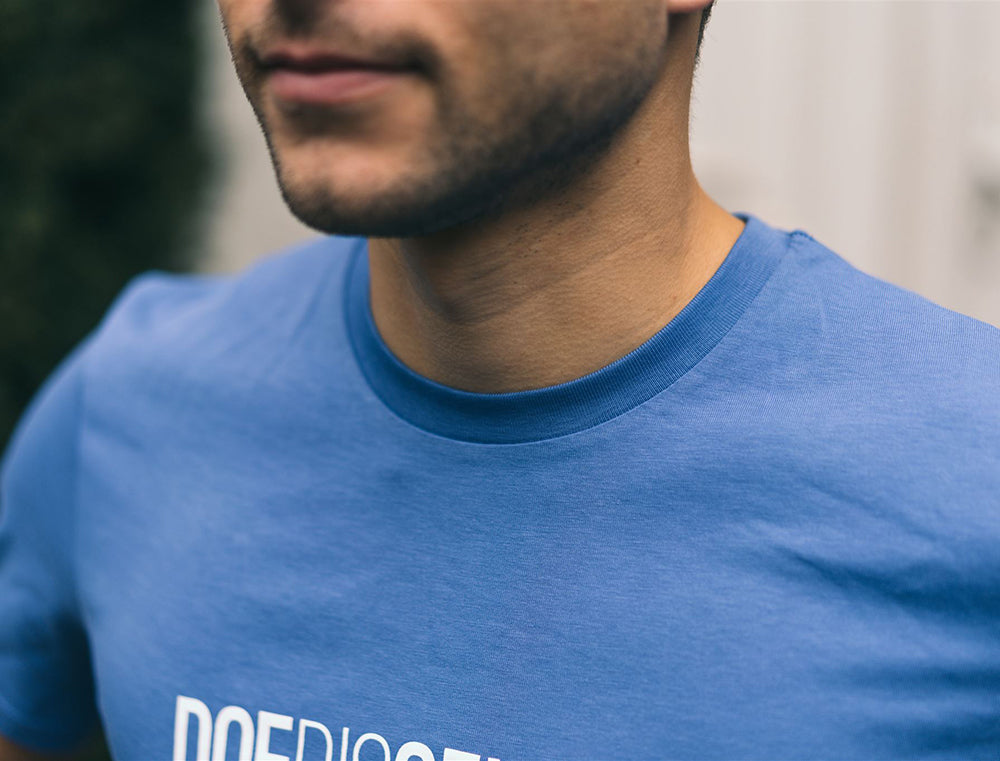 T-shirt • DOEDISGEWOON. • Indigo • Unisex