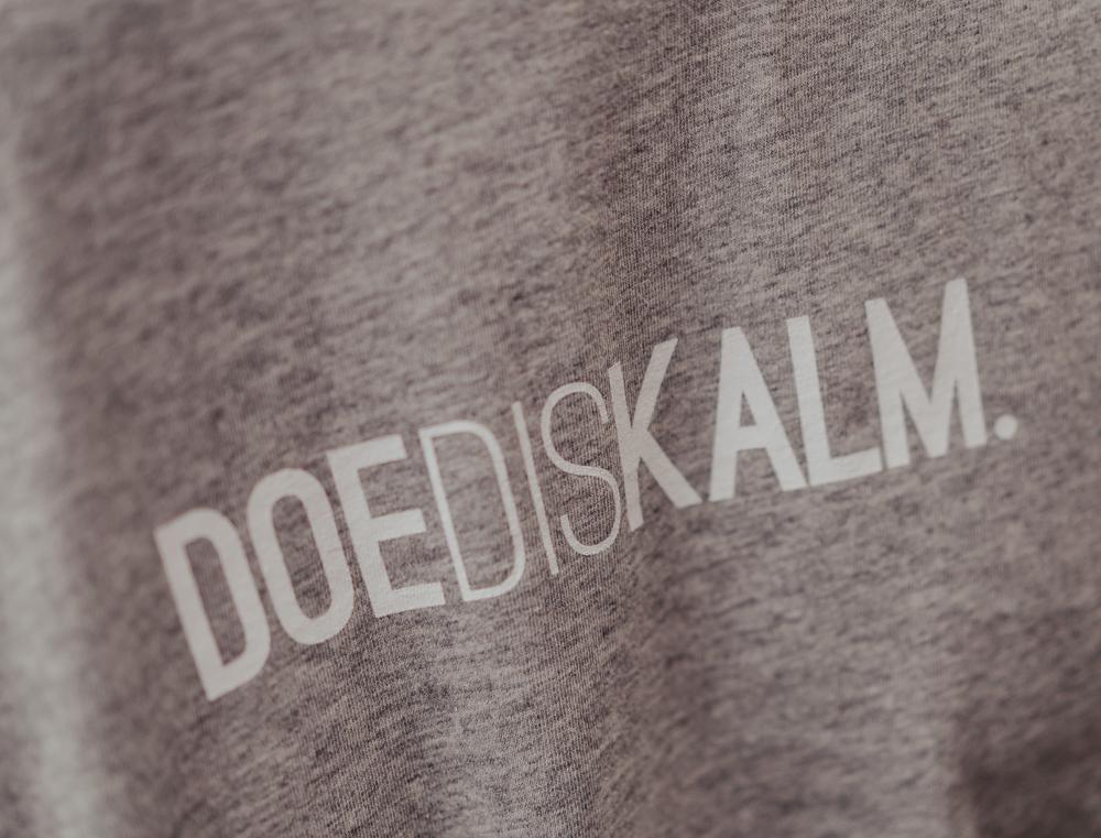 DOEDISKALM. grijze T-shirt volwassenen