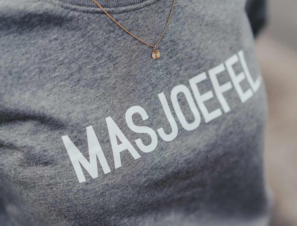 MASJOEFEL. grijze trui voor vrouwen